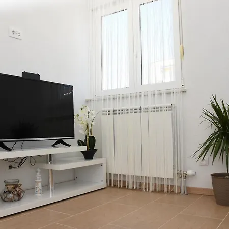 Apartament Jelena