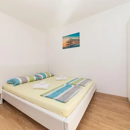 Jelena Apartament Kaštela